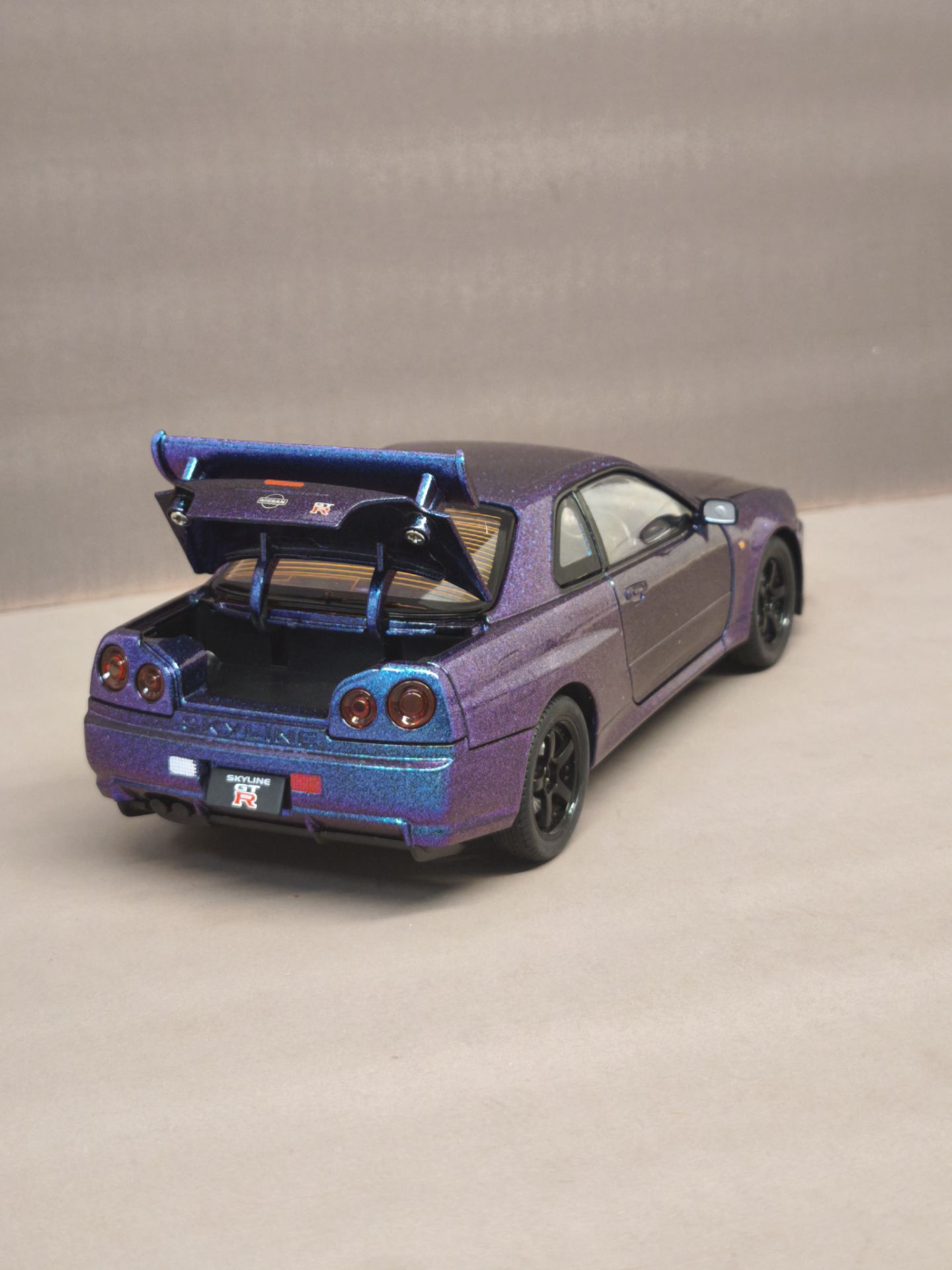 ماشین فلزی نیسان جی تی ار اسکالاین ار۳۴ nissan r34 skyline 17 ماشین فلزی نیسان جی تی ار اسکالاین ار۳۴ nissan r34 skyline - Image 14