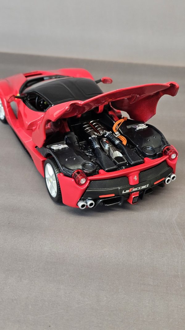 ماکت ماشین فراری لافراری Ferrari Laferrari برند Bburago - Image 6