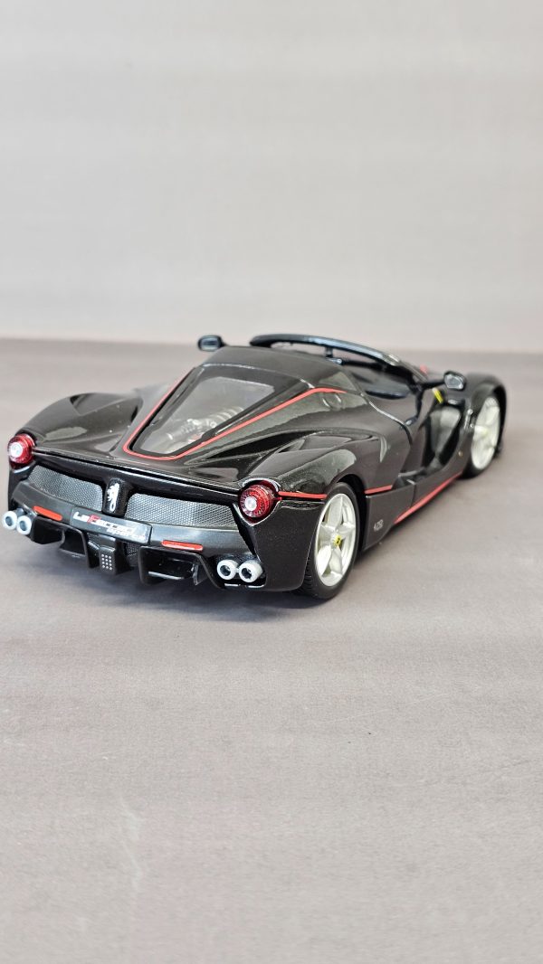 ماکت ماشین فراری لافراری اپرتا Ferrari Laferrari Aperta برند Bburago - Image 5