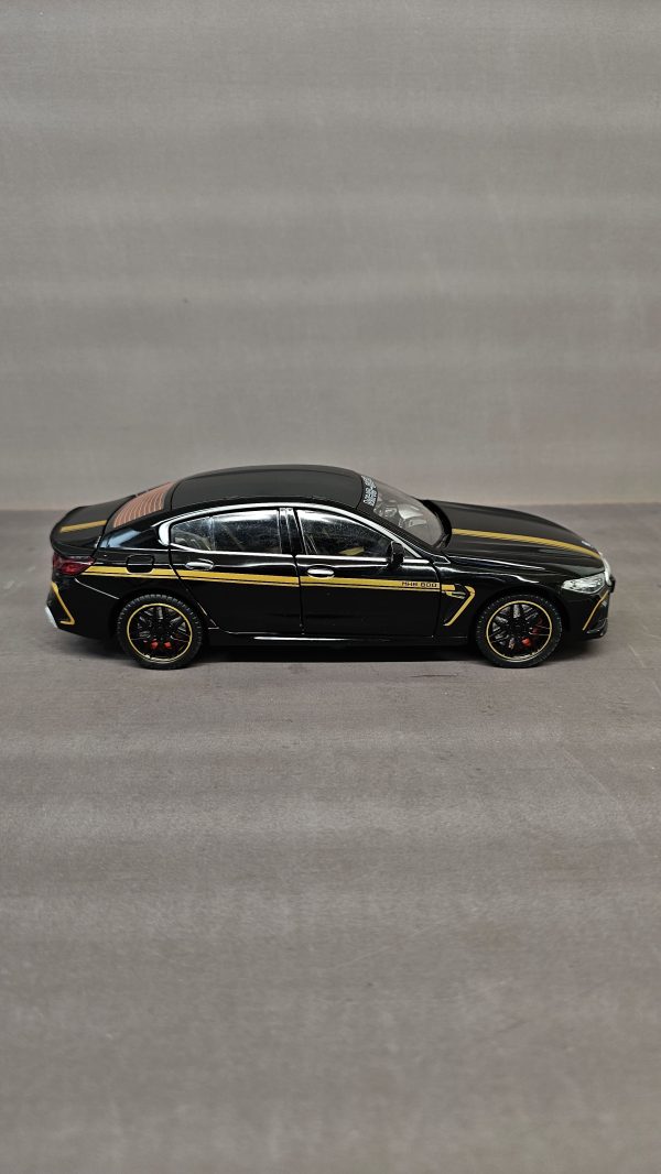 ماشین فلزی bmw m8بی ام و - Image 4