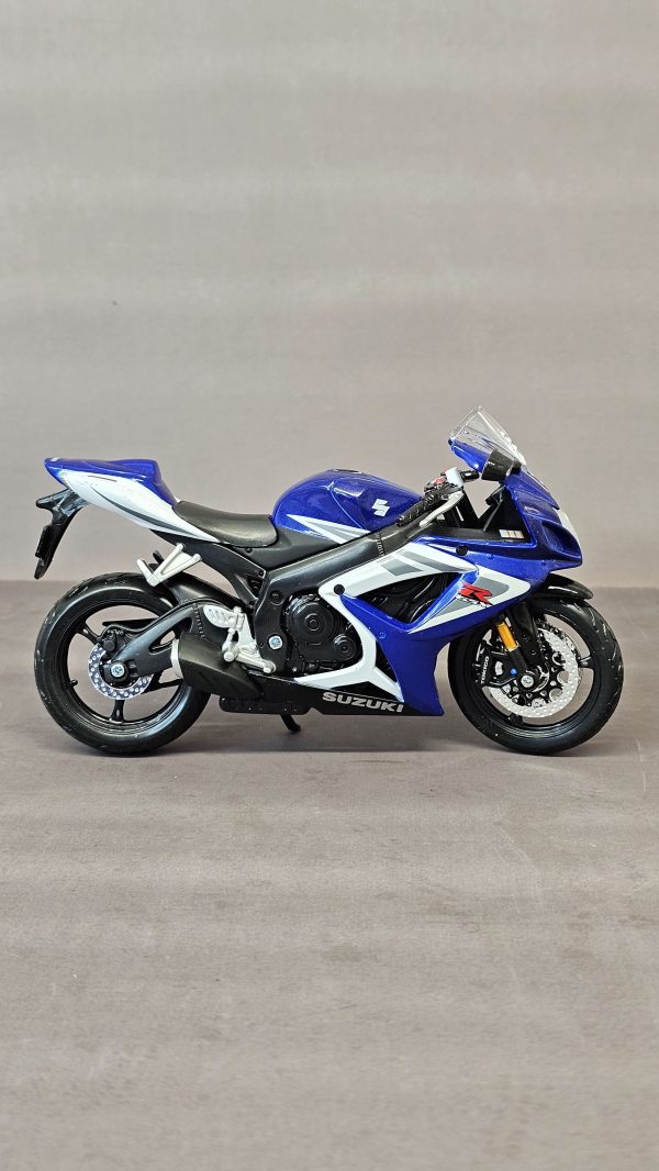 ماکت موتور سوزوکی جی اس ایکس  suzuki gsxr 1000 - Image 4