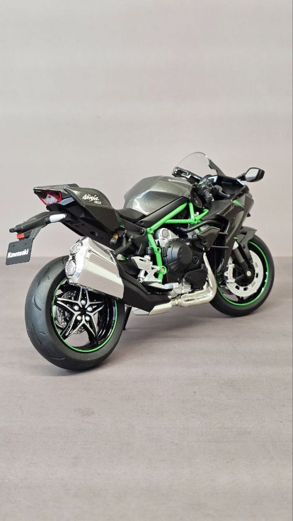 ماکت موتور کاوازاکی Kawasaki h2 برند ائوشیما - Image 2