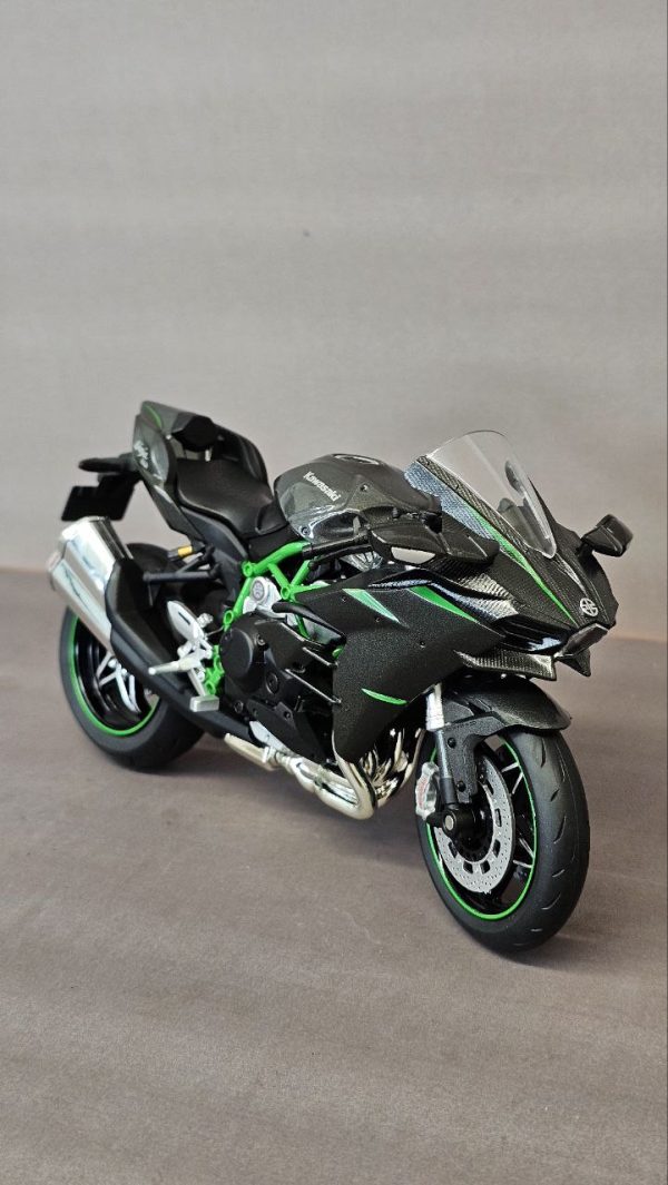 ماکت موتور کاوازاکی Kawasaki h2 برند ائوشیما