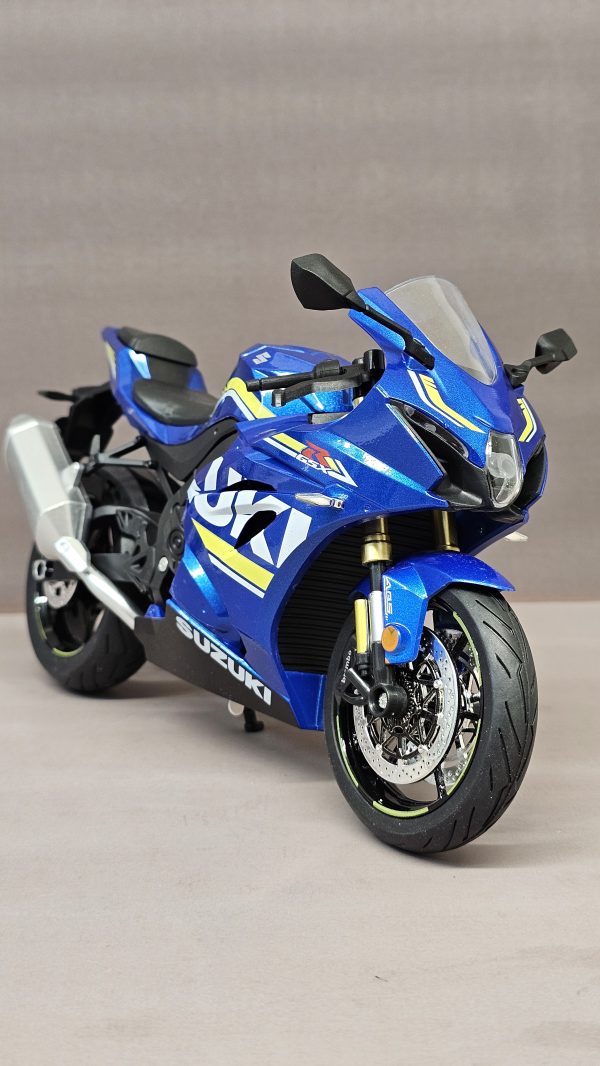 ماکت موتور سوزوکی جی اس ایکس suzuki gsxr1000 سایز بزرگ
