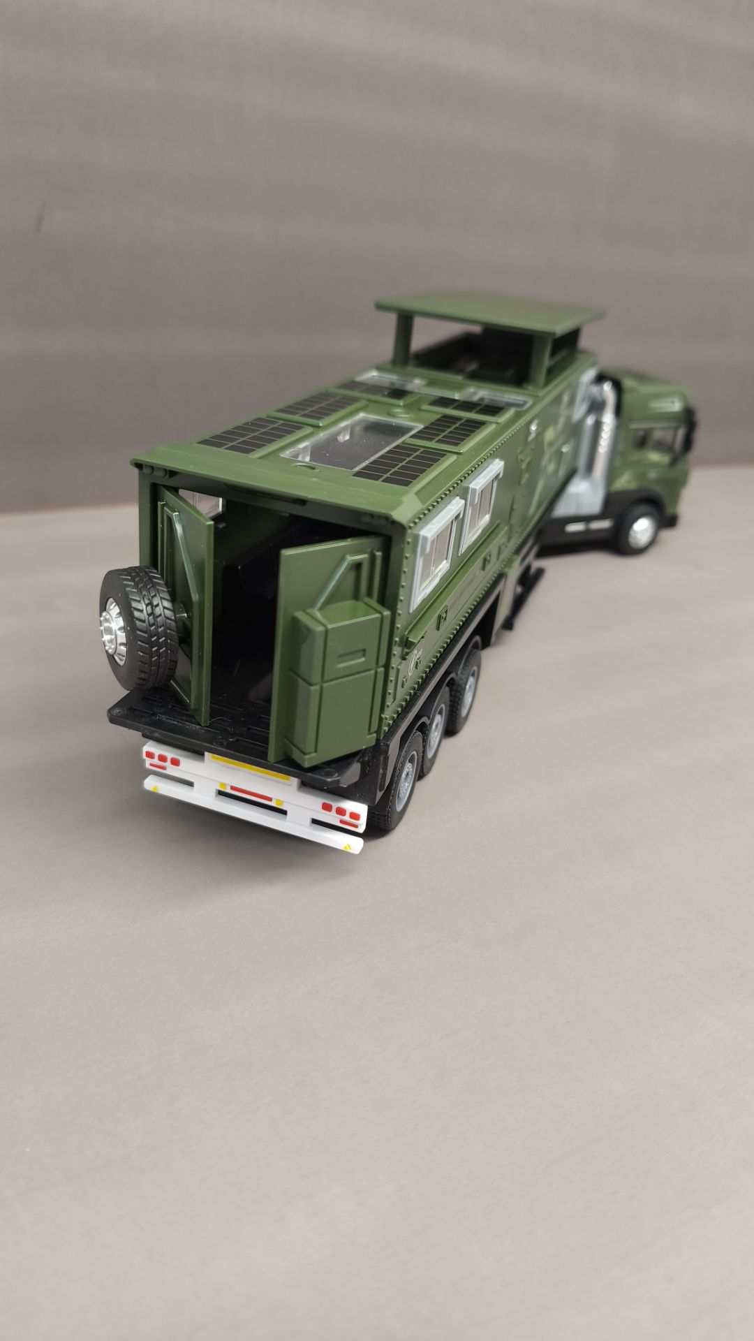 کله تریلی همراه قسمت بار 9 کله تریلی همراه قسمت بار - Image 6