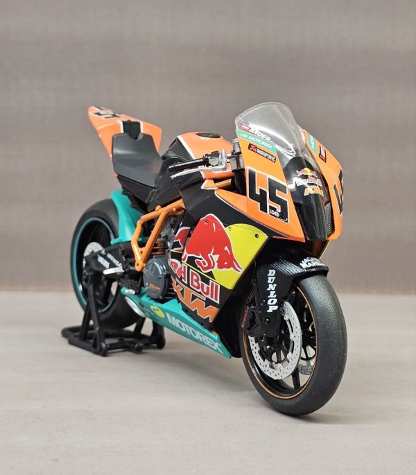 ماکت موتور ktm gp کی تی ام جی پی
