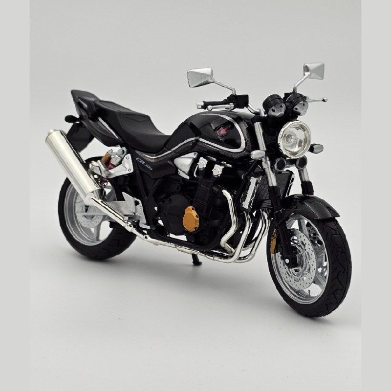 ماکت موتور هوندا سی بی ۱۳۰۰ مشکی خط نقره ای Honda cb 1300