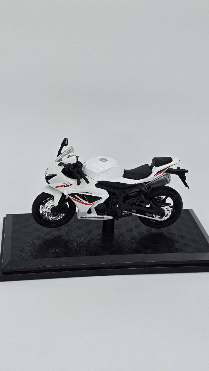 ماکت موتور سوزوکی جی اس ایکس suzuki gsxr1000 سایز 1:18 - Image 4
