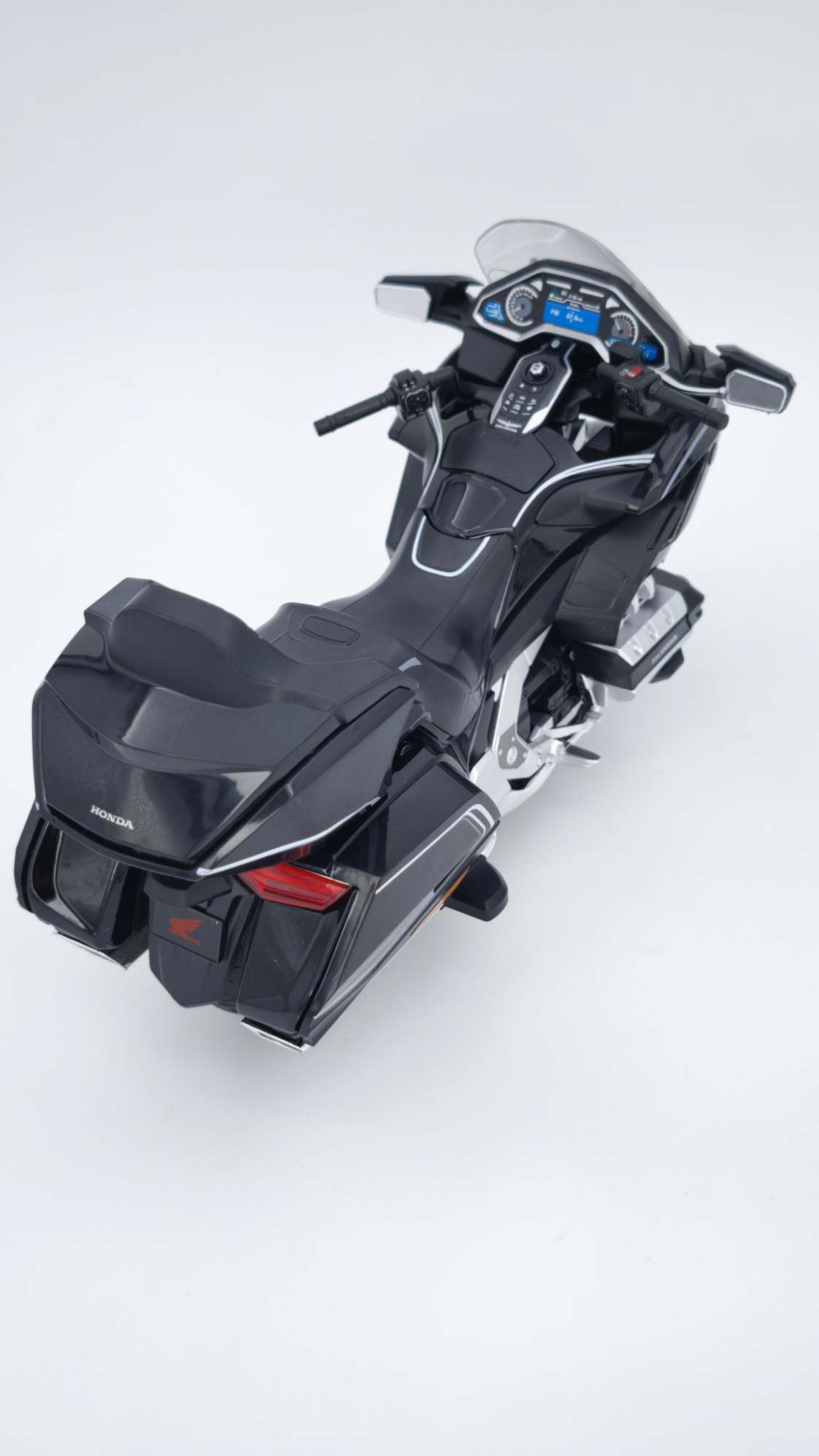 ماکت موتور هوندا گلدوینگ 1800 Honda goldwing - Image 3