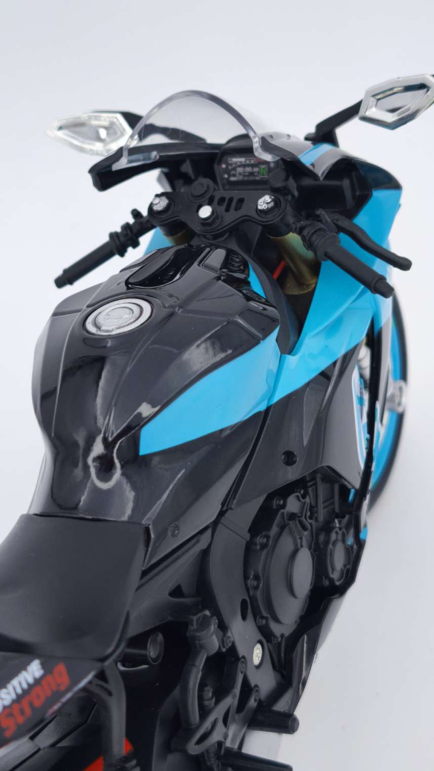 ماکت موتور یاماها ار وان yamaha r1 سایز 1:9 - Image 5