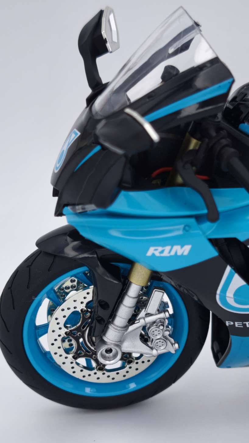 ماکت موتور یاماها ار وان yamaha r1 سایز 1:9 - Image 8