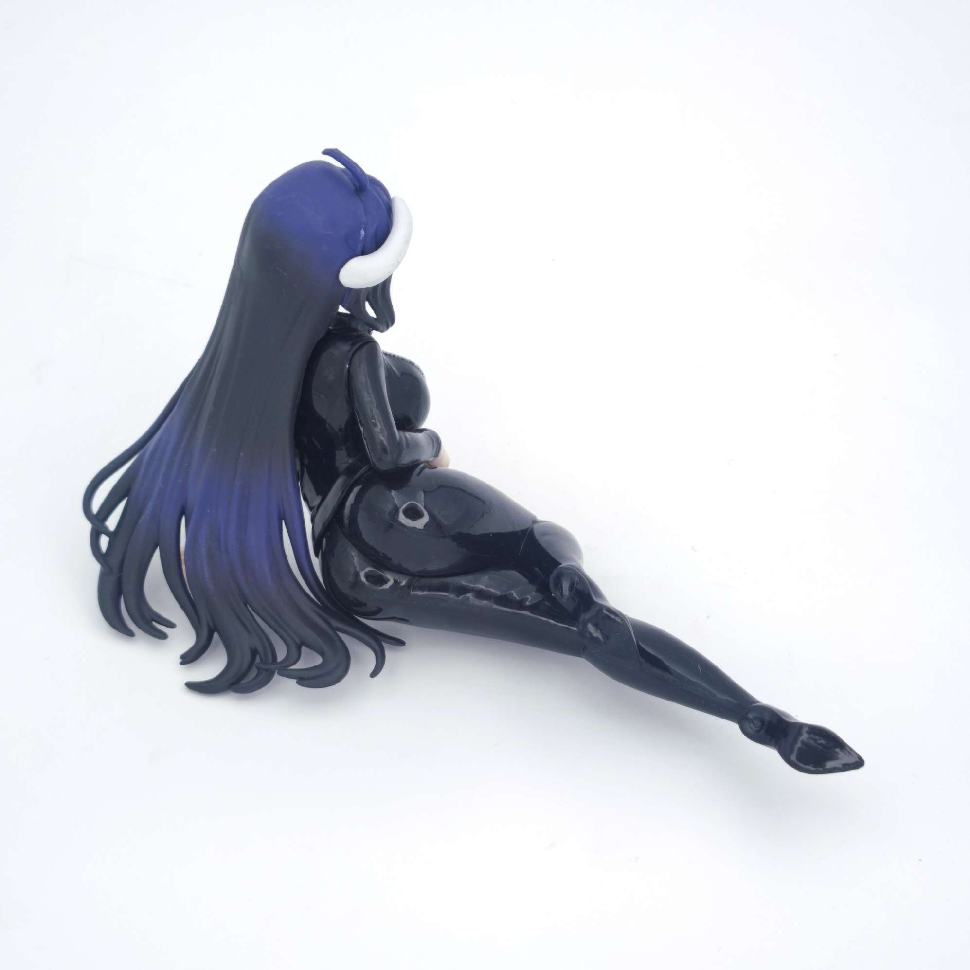 فیگور انیمه اورلورد دراز کشیده - Image 3